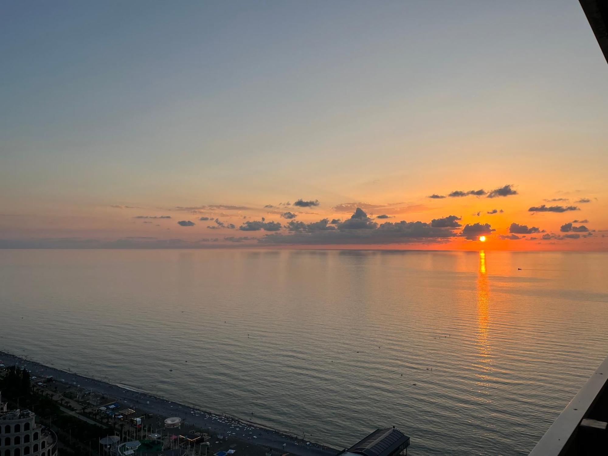 Orbi City Sun Tower 43 Floor Batumi Kültér fotó
