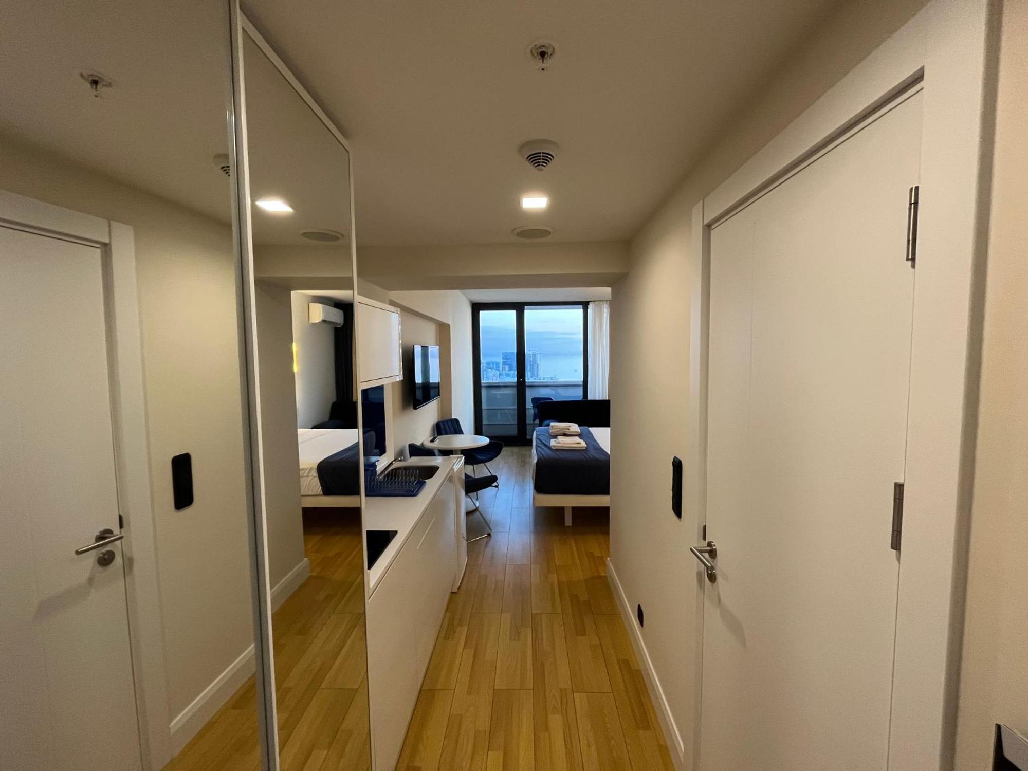 Orbi City Sun Tower 43 Floor Batumi Kültér fotó